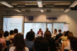 A secretaria xeral da Igualdade, Susana López Abella, presentando o proxecto 'Emega 2013'