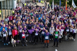 Más de 7.000 personas caminan hacia el respeto en la X Caminata Contra la Violencia de Género convocada por la Consellería de la Igualdad