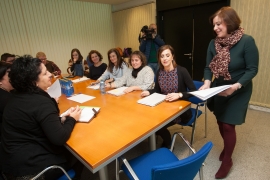 A secretaria xeral da Igualdade, Susana López Abella, reuniuse hoxe en Santiago con representantes das asociacións da Rede Galega contra a Trata  Autor: Ana Varela