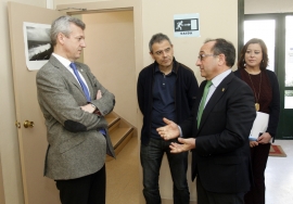 O vicepresidente da Xunta, Alfonso Rueda, visitou esta mañá o Centro de Información á Muller de Cangas