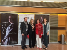 La secretaria general de la Igualdad, Susana López Abella, asistió en Santiago de Compostela a la presentación de la película Contou Rosalía