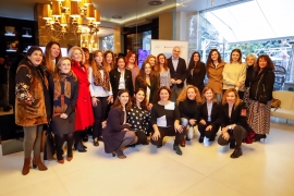 diferentes profesionais do mundo da enxeñaría as que compartiron as súas propostas e inquedanzas sobre a Industria 4.0, o fomento das vocacións STEM entre as mozas e os retos da Galicia de 2030
